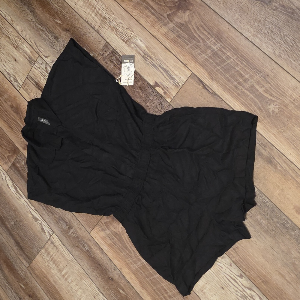 NWT Women's Vuori "Trestles Twill Romper" in Black. Various Sizes - Picture 1 of 9